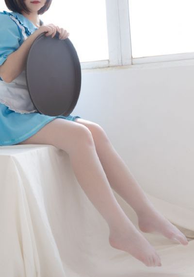 房间里的日本女人