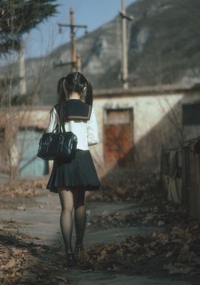 小姑子