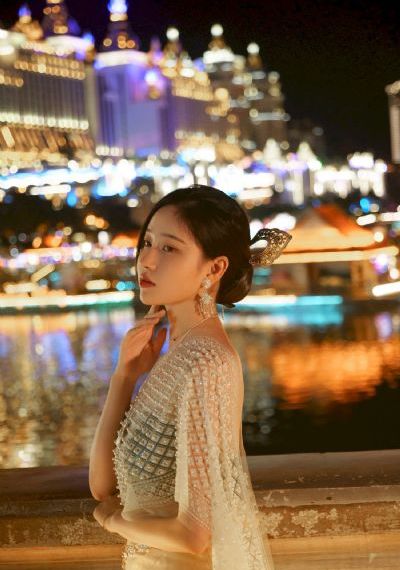 年轻母亲1