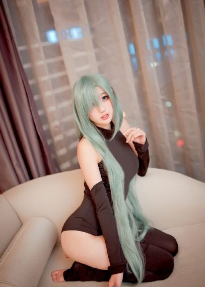 学生面前的女教师