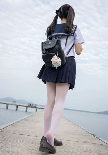 舔舔的女人