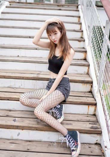 秋霞特色aa大片