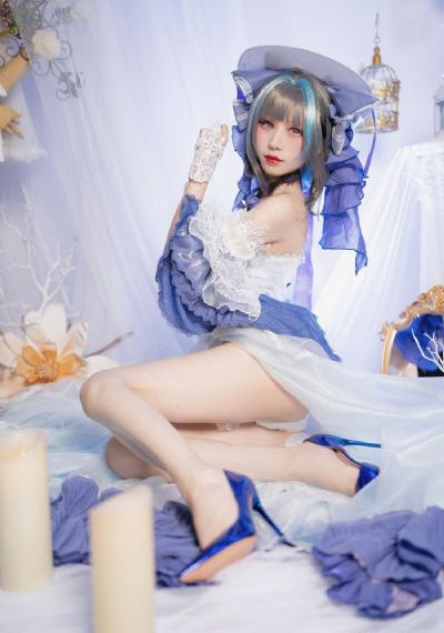 海滩厕所偷窥