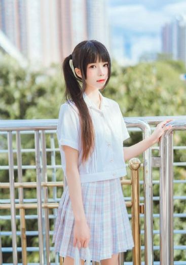 美丽的婶婶中文字幕3