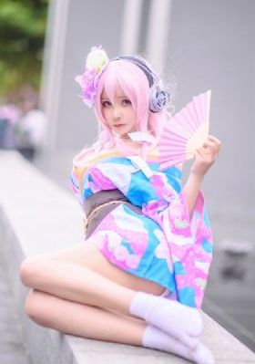 古言香艳h文两男吃奶