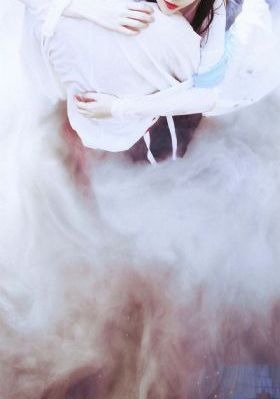 暑假结束后的她