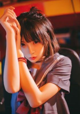 裙子底下有野兽